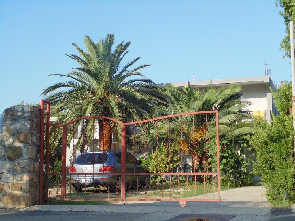 Apartments Macaso Bar Esterno foto