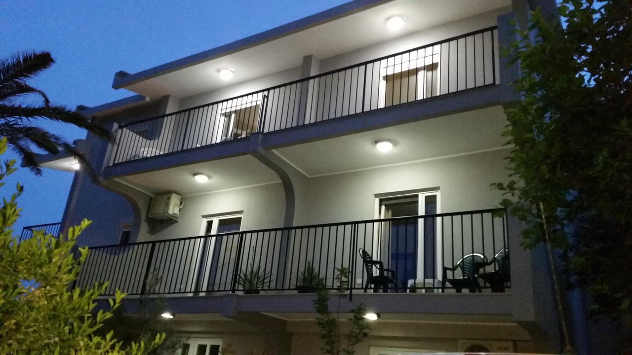 Apartments Macaso Bar Esterno foto